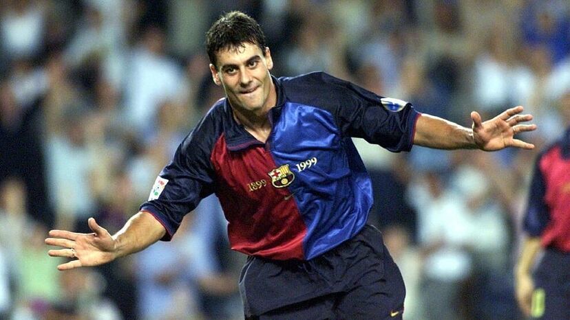 更凸显了巴 更凸显了巴